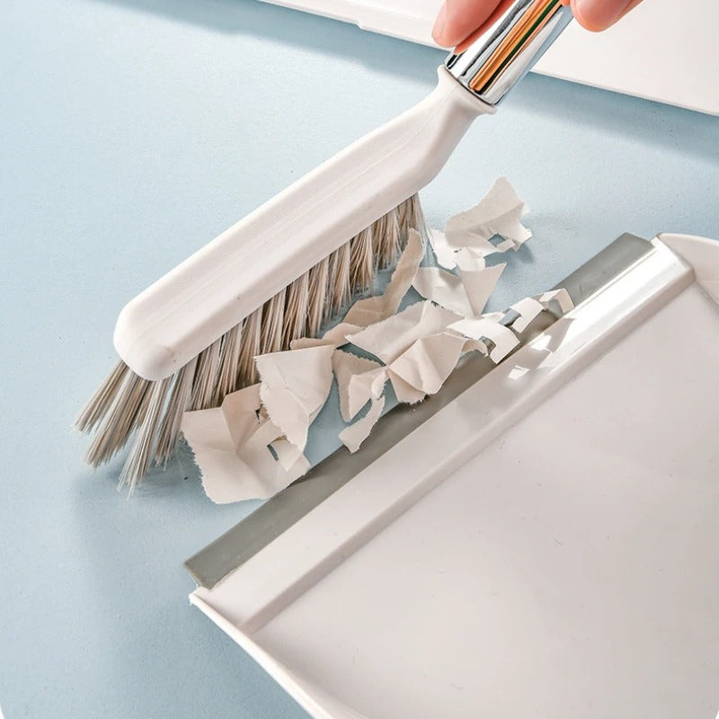 pelle-et-balayette-avec-peigne-integre-nettoyage-brosse