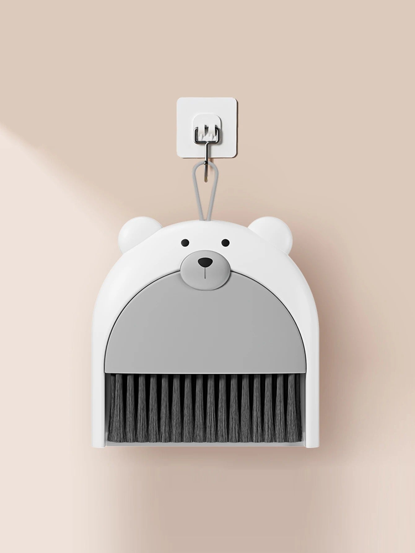 pelle-et-balayette-bois-design-scandinave-manche-court