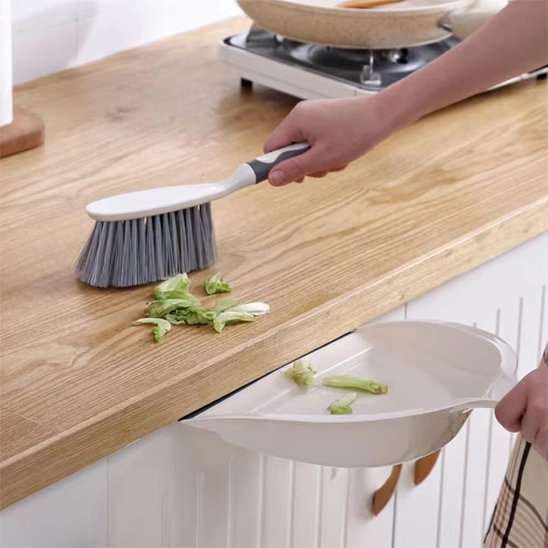 Pelle et balayette confort plus pour nettoyage efficace