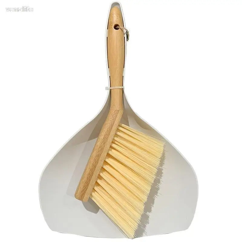 pelle et balayette professionnelle ramasse miettes