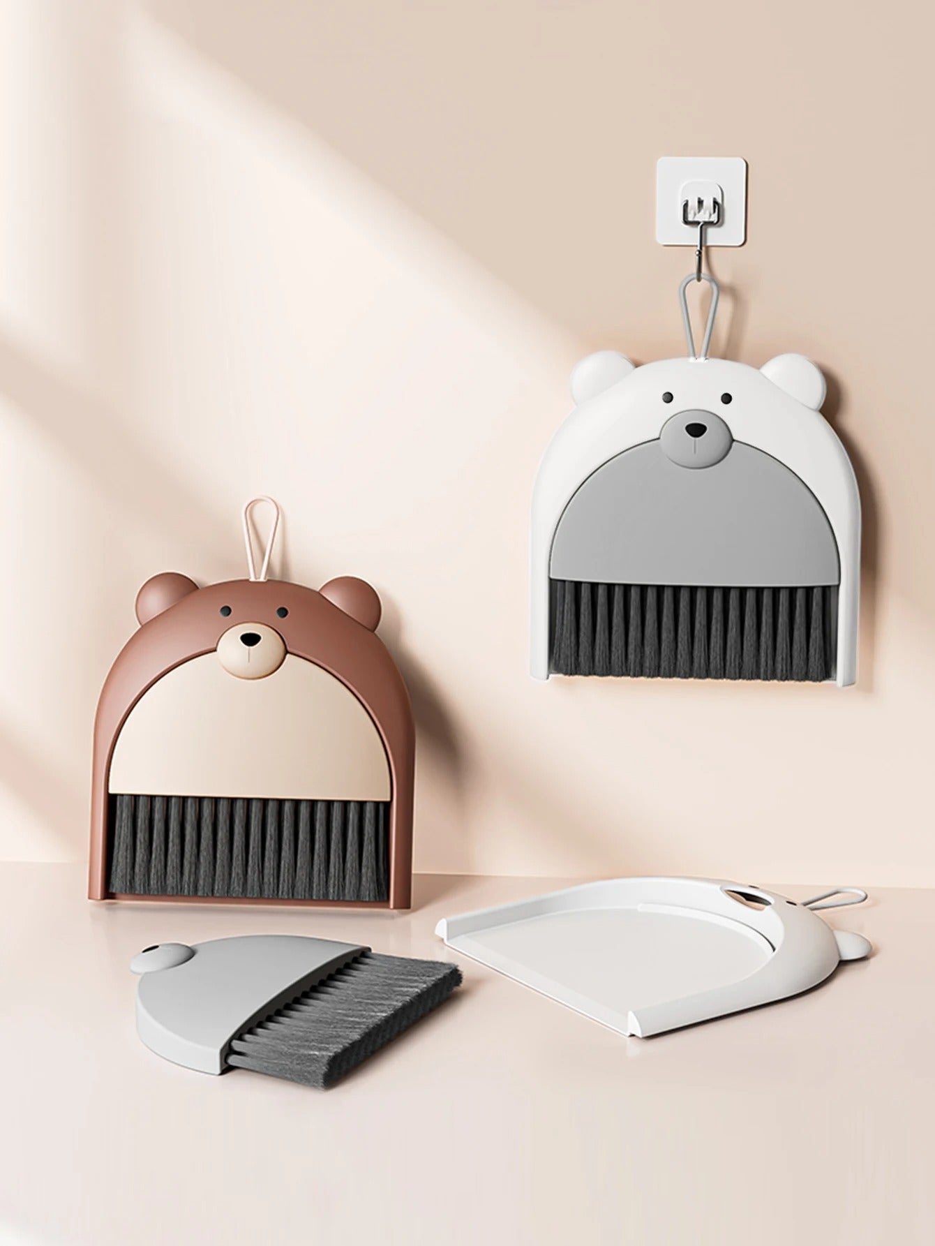 pelle-et-balayette-set-2-en-1-avec-systeme-d-accroche-mural