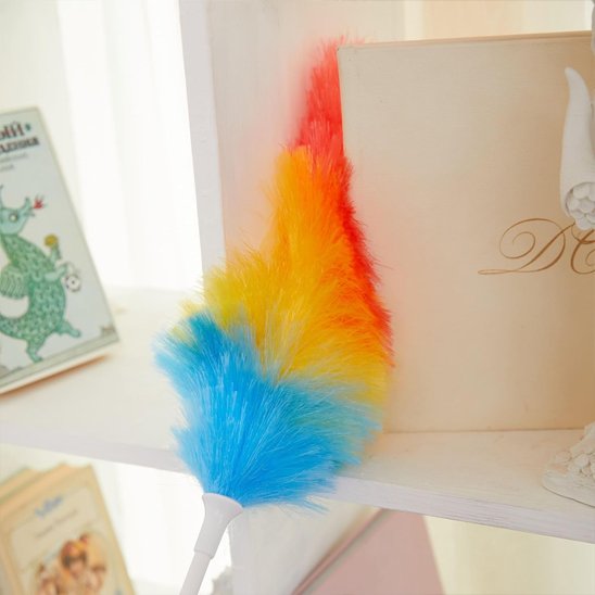 plumeau multicolore sans rayure pour meubles.